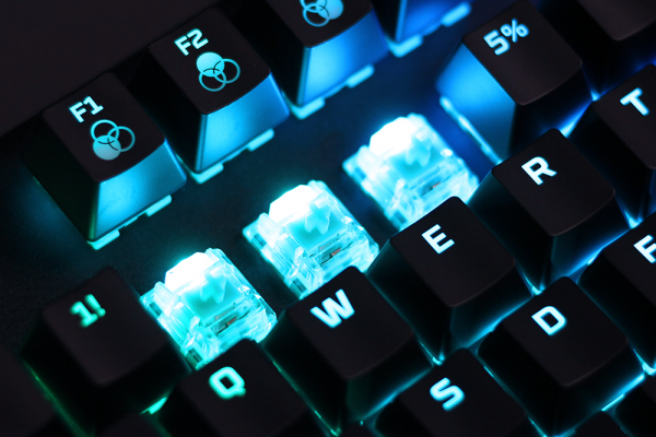 驾驭水火冰的力量 HyperX起源RGB游戏机械键盘