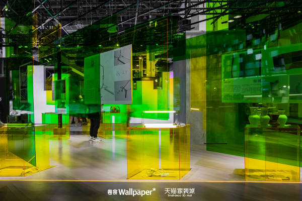 6月初，一场特别的展会刷屏了。这场位于上海世博园区的年度设计盛会“设计上海”，吸引数万人前来。他们沉浸并惊叹于现场群英荟萃的阵容、新鲜的创意以及先锋的设计。“设...