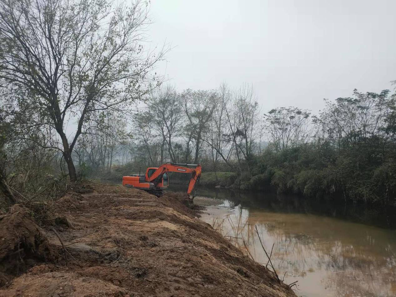 桃源县三阳港镇：疏浚河道保畅保洁