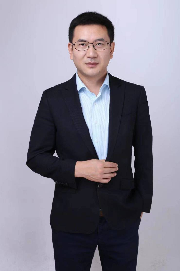 泽信控股集团执行总裁周江:数字化能力仿若企业的“全球鹰”