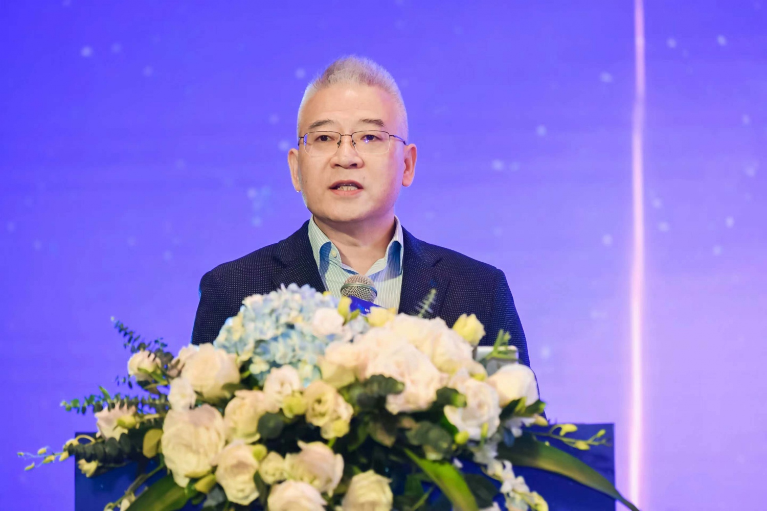 首届中国国际元宇宙企业家峰会在深圳召开
