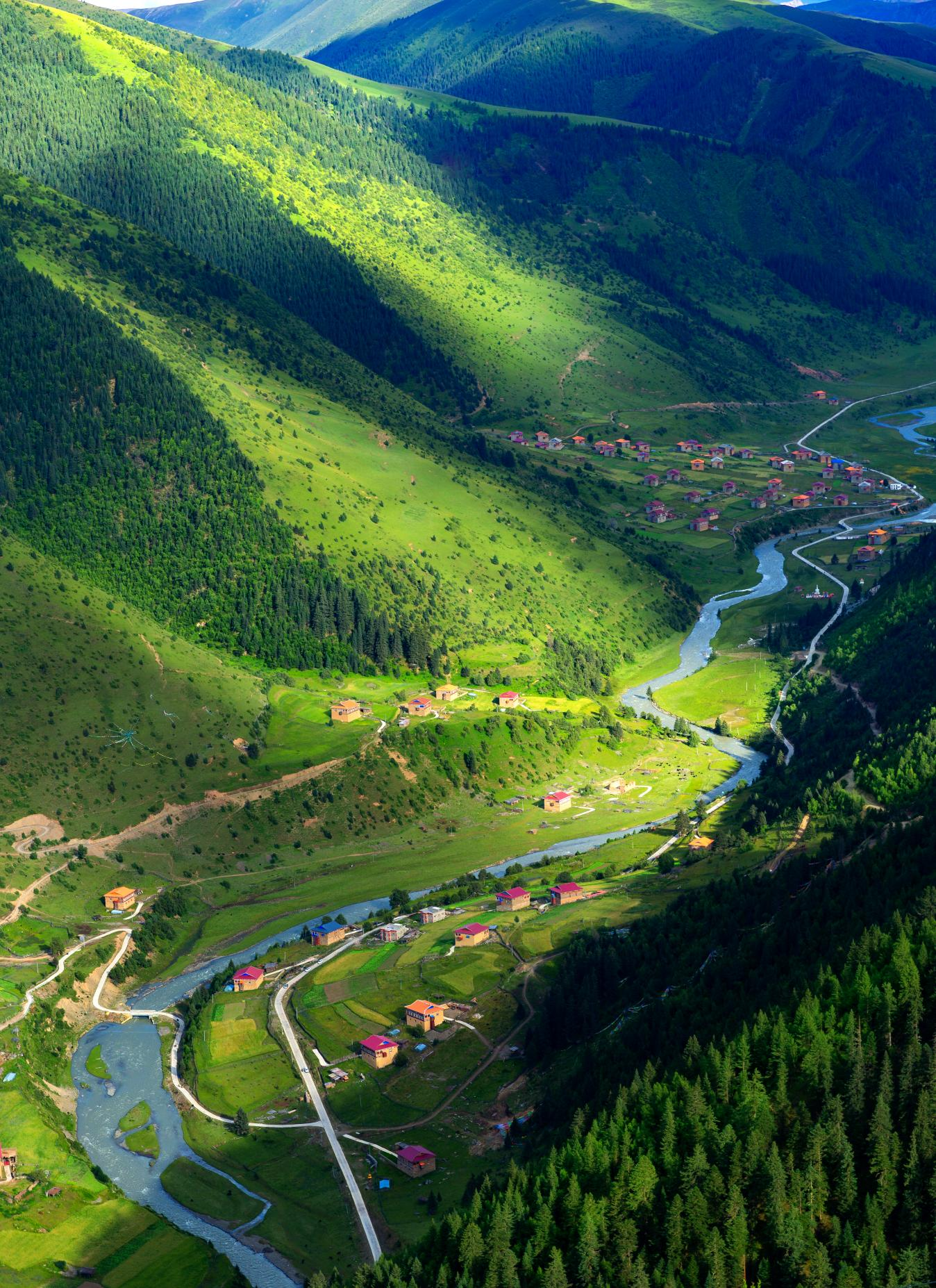 白玉县旅游景点介绍图片